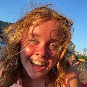 Meet your Posher, Amelia